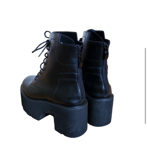 PLATFORM Boots - Picture 3 of 8